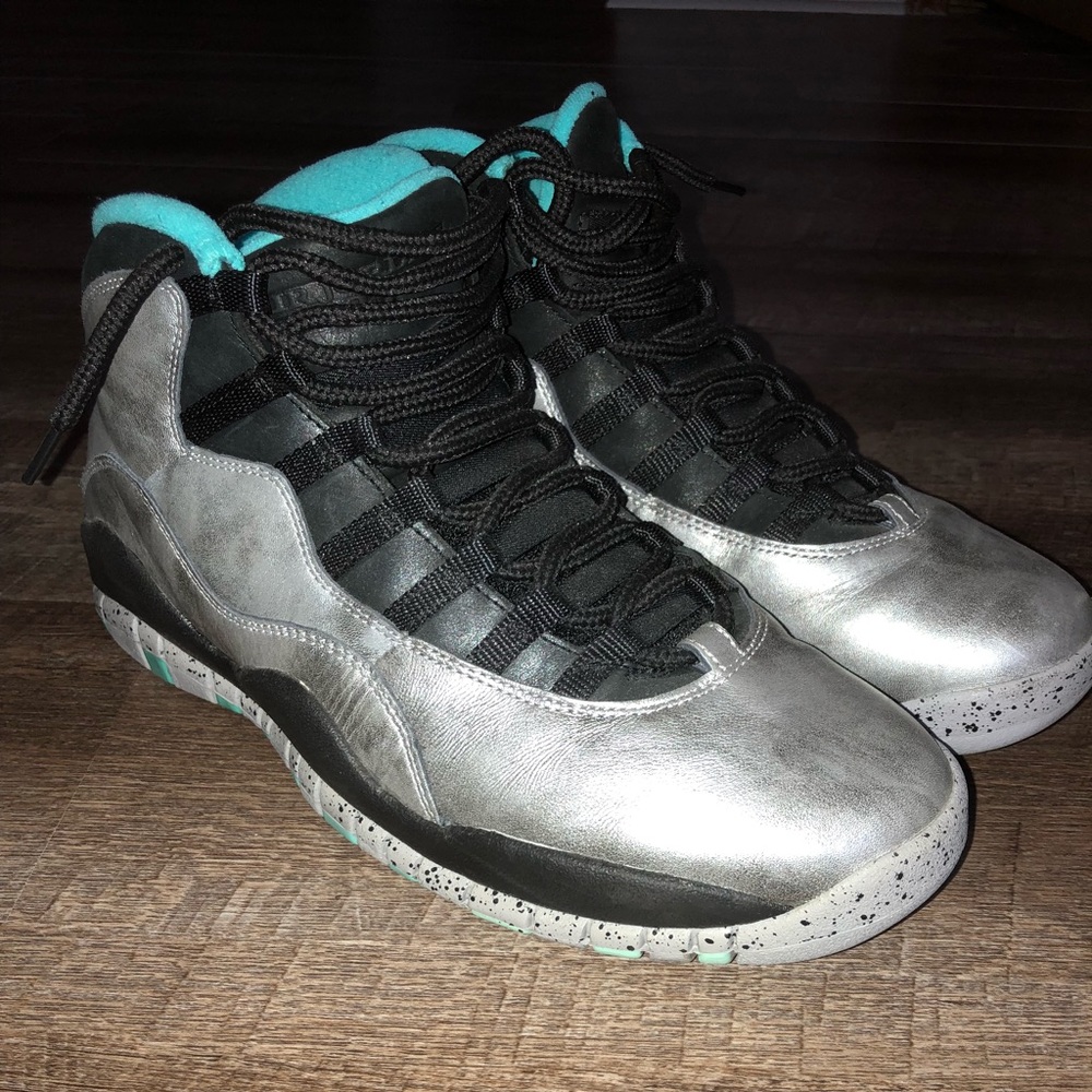Air Jordan 10 Retro Lady Liberty